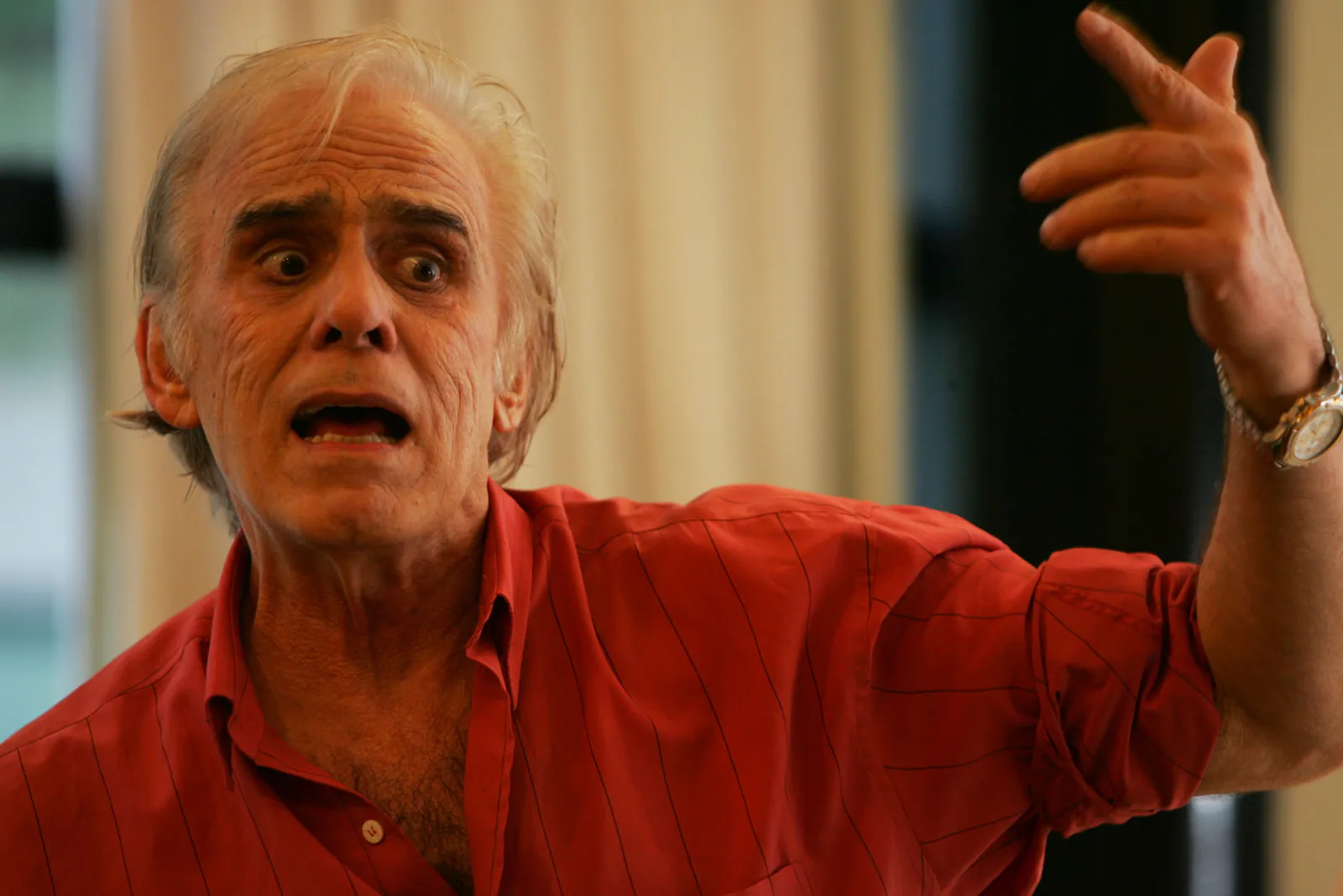  R7 Entretenimento Famosos e TV Adeus a Francisco Cuoco: amigos, familiares e fãs se despedem do ator, que morreu aos 91 anos
