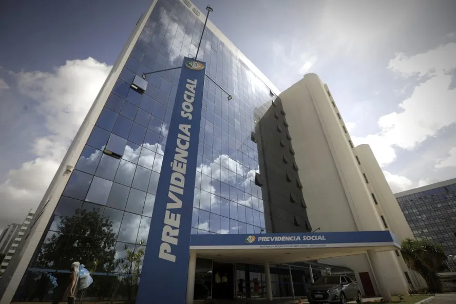 INSS apresenta hoje calendário de pagamento das vítimas de fraude; reembolso terá parcela única até o fim do ano