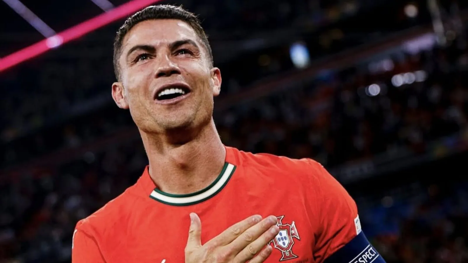 Com renovação bilionária, Cristiano Ronaldo deve buscar os 1000 gols e a Copa do Mundo
