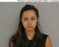 Professora de 26 anos é acusada de ter relações sexuais com estudante de 16 anos