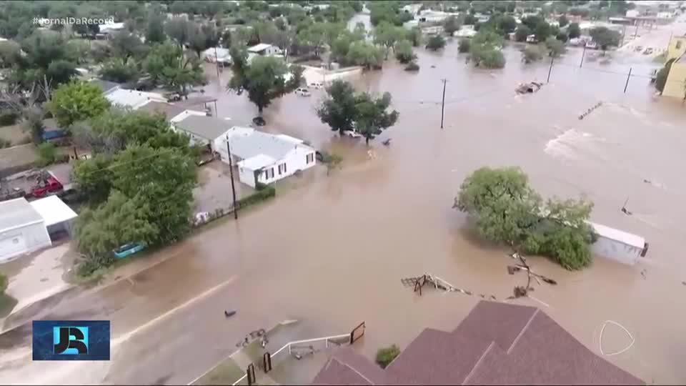 Inundação no Texas: mortes chegam a 69; pelo menos 21 são crianças