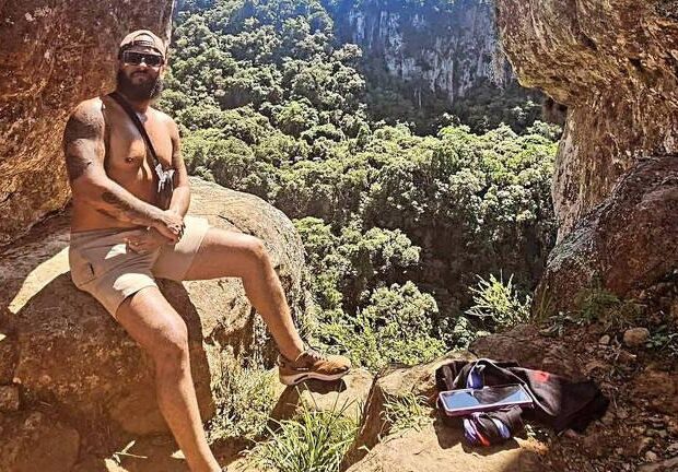 Homem morre espancado em Balneário Camboriú após defender vítima de assédio em bar