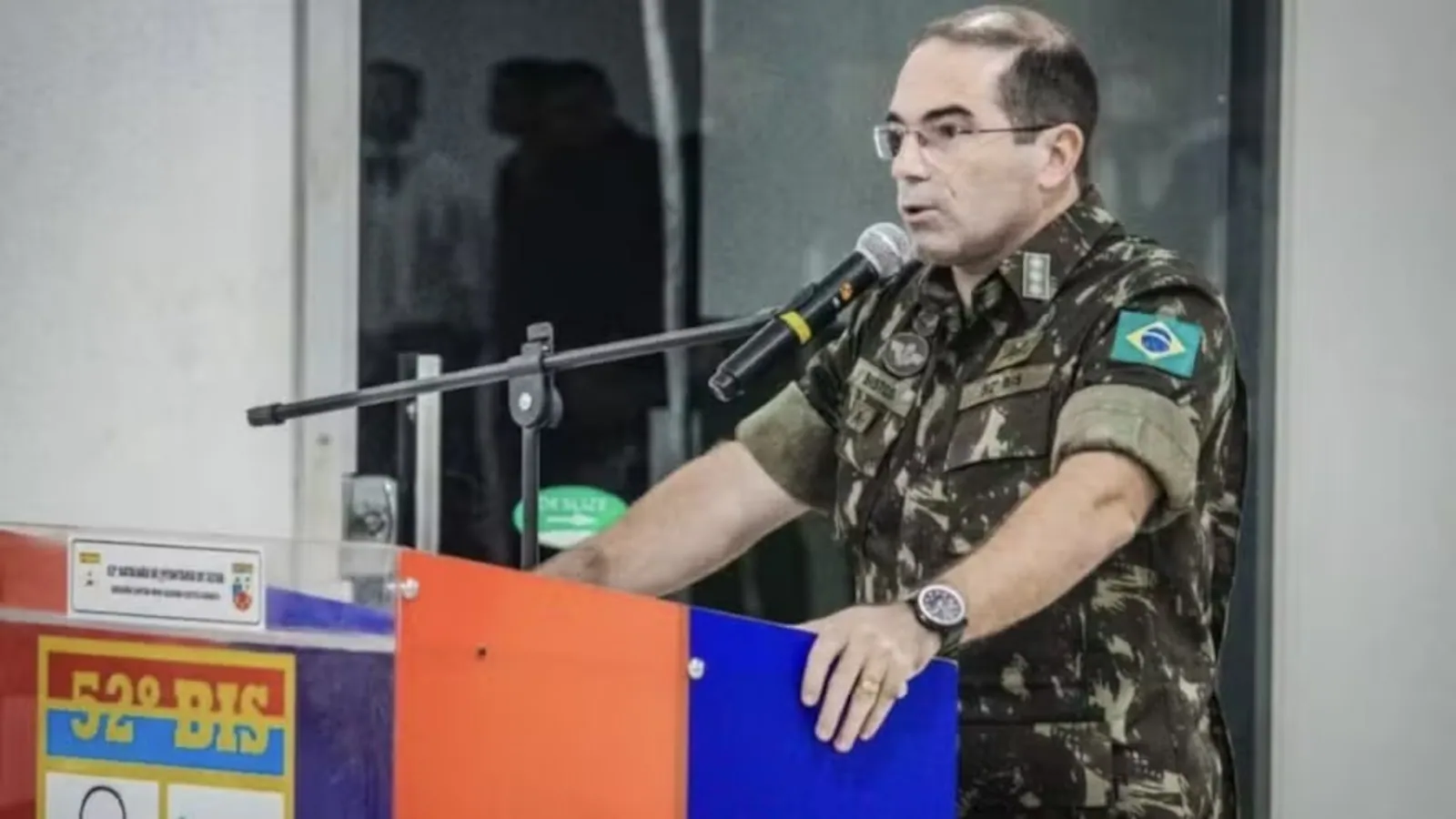 Coronel diz ter recebido e repassado ao superior carta que pressionava Exército por golpe
