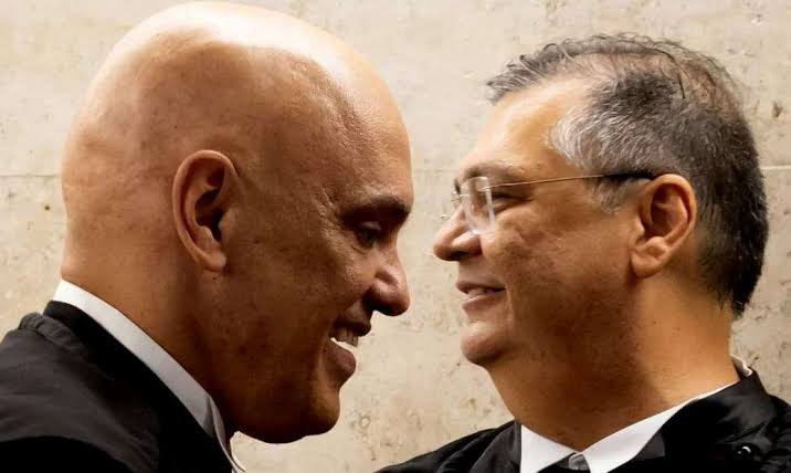 Dino diz ser alvo de ‘agressões e injustiças’ após operação contra fonte de jornalista