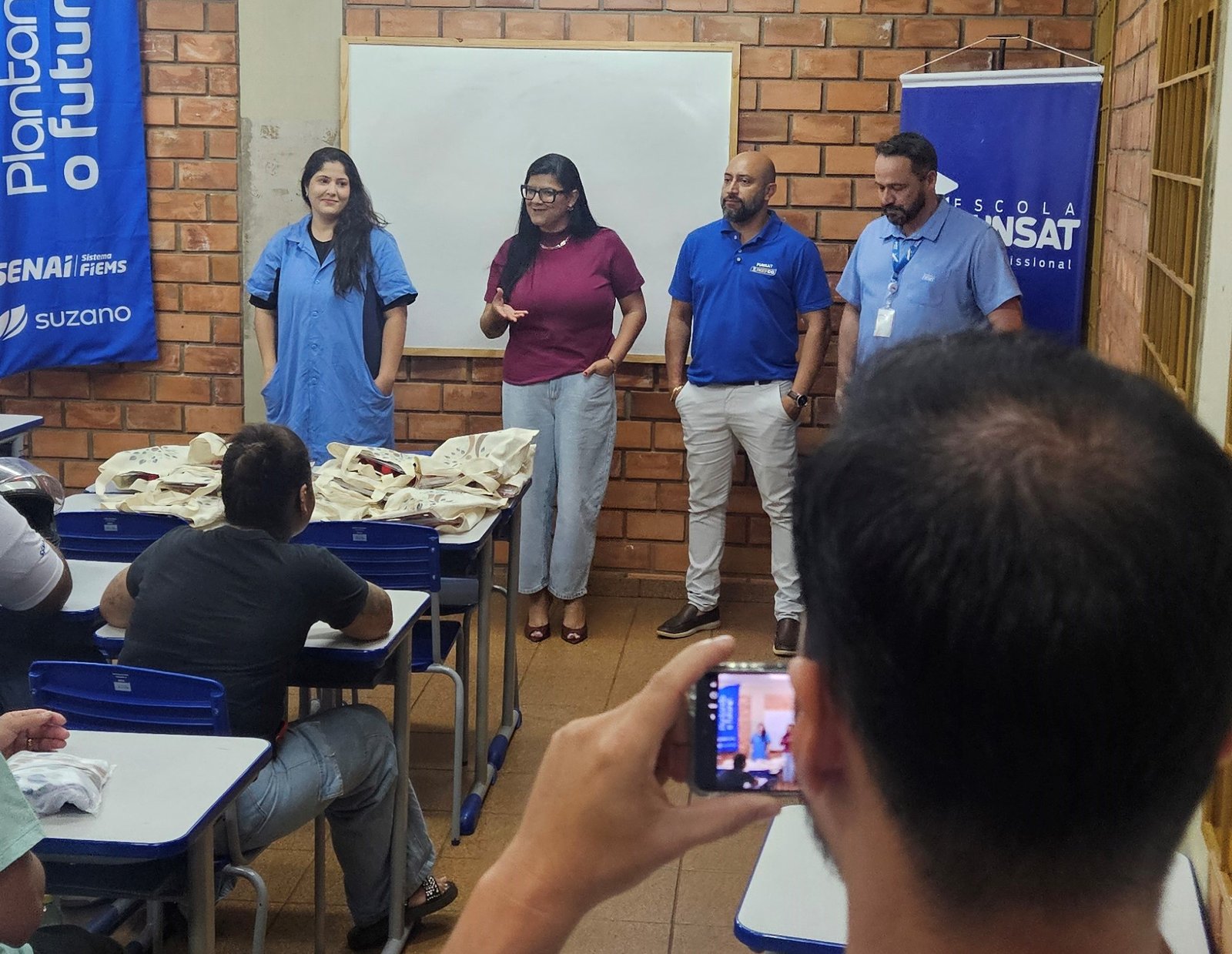 Funsat forma 15 alunos em curso de reparos domésticos