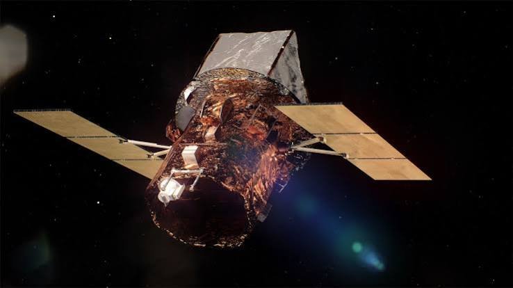 Missão para impedir que um observatório espacial caísse na Terra falhou; veja os próximos passos