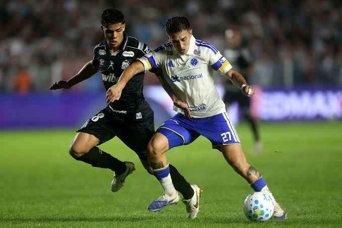 Santos bate o Cruzeiro e engata a terceira vitória seguida no Brasileirão