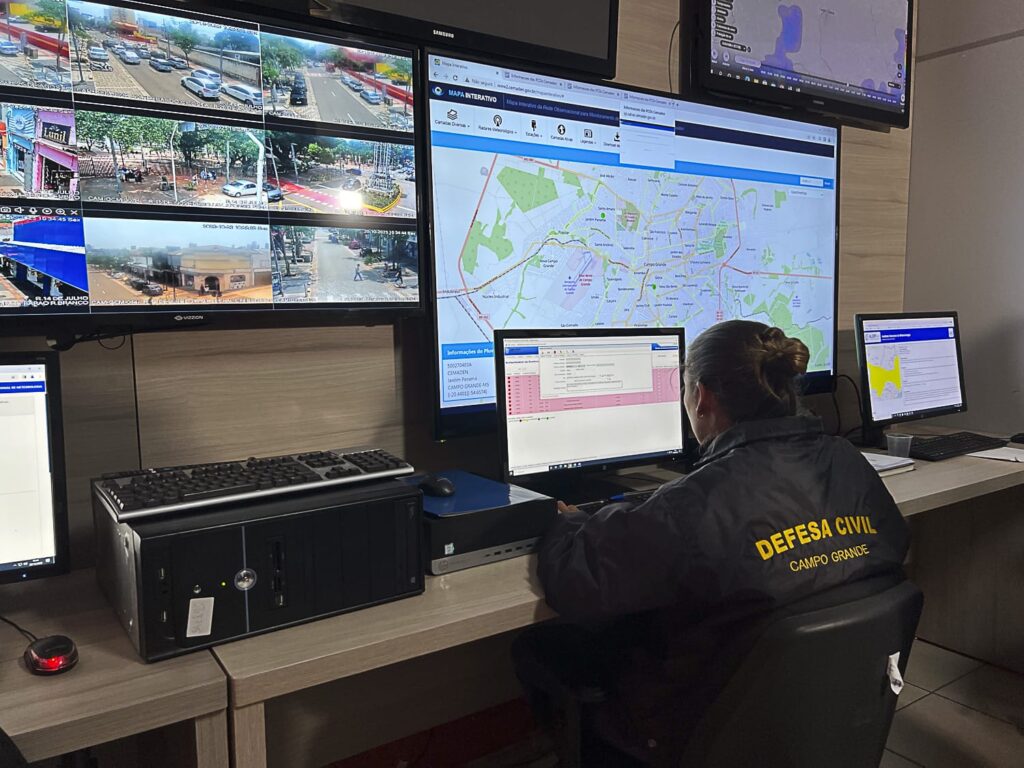 Defesa Civil emite Alerta Amarelo para esta quinta-feira (16)