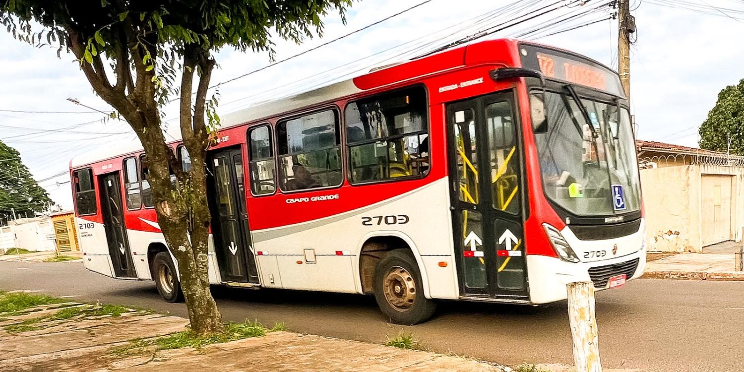 Velho, quente e lotado: Landmark cobra que nova operação mude a realidade dos ônibus com “ar no busão”