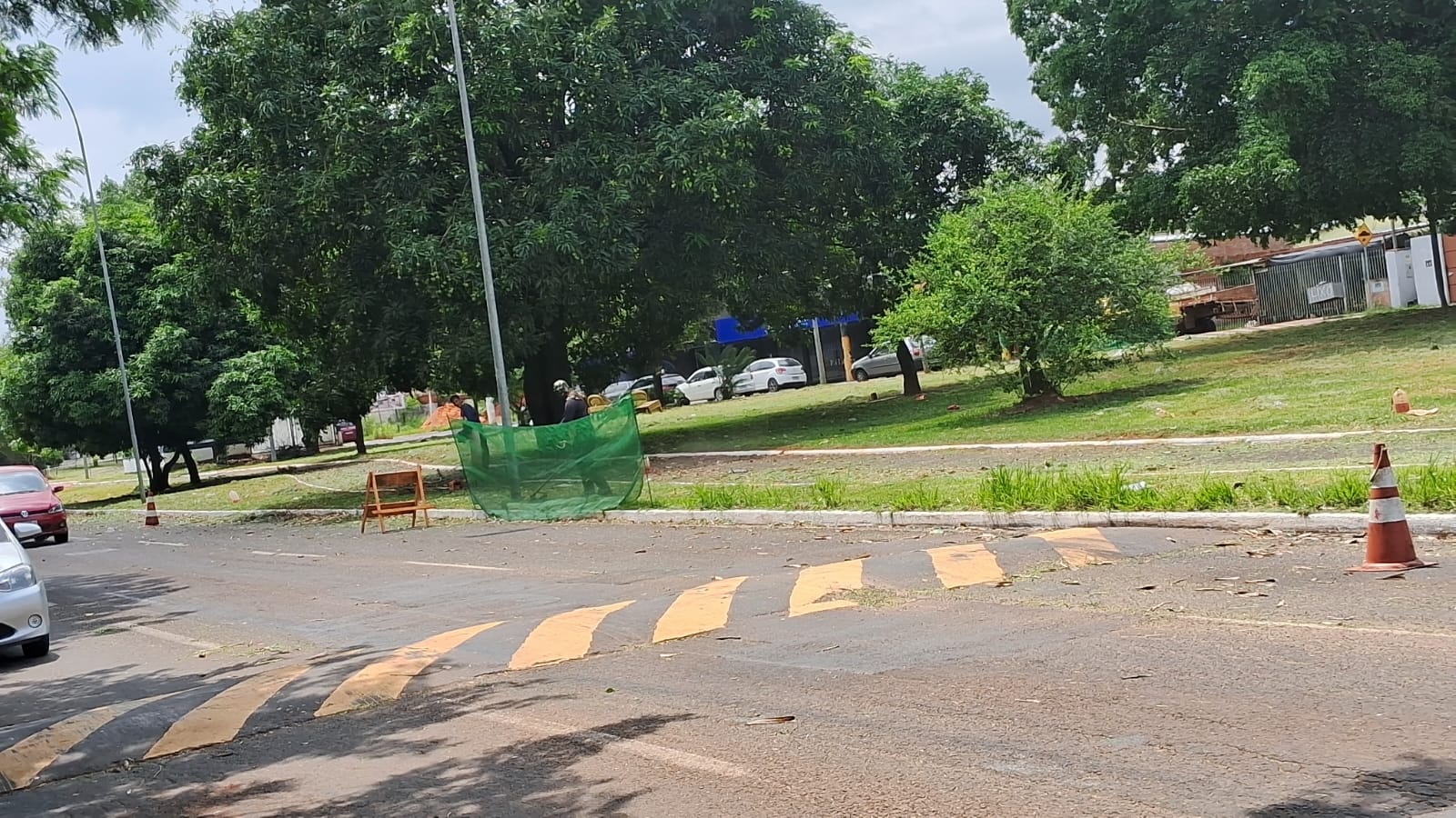 Solurb Atende Clamor dos Moradores e Promove Limpeza na Avenida Lúdio Coelho, em Campo Grande