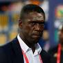 A mais insensata aposta do Corinthians. Seedorf é o novo técnico. Não era treinador há sete anos. Foi a 7ª opção. Memphis o indicou. Medo da Série B aumenta