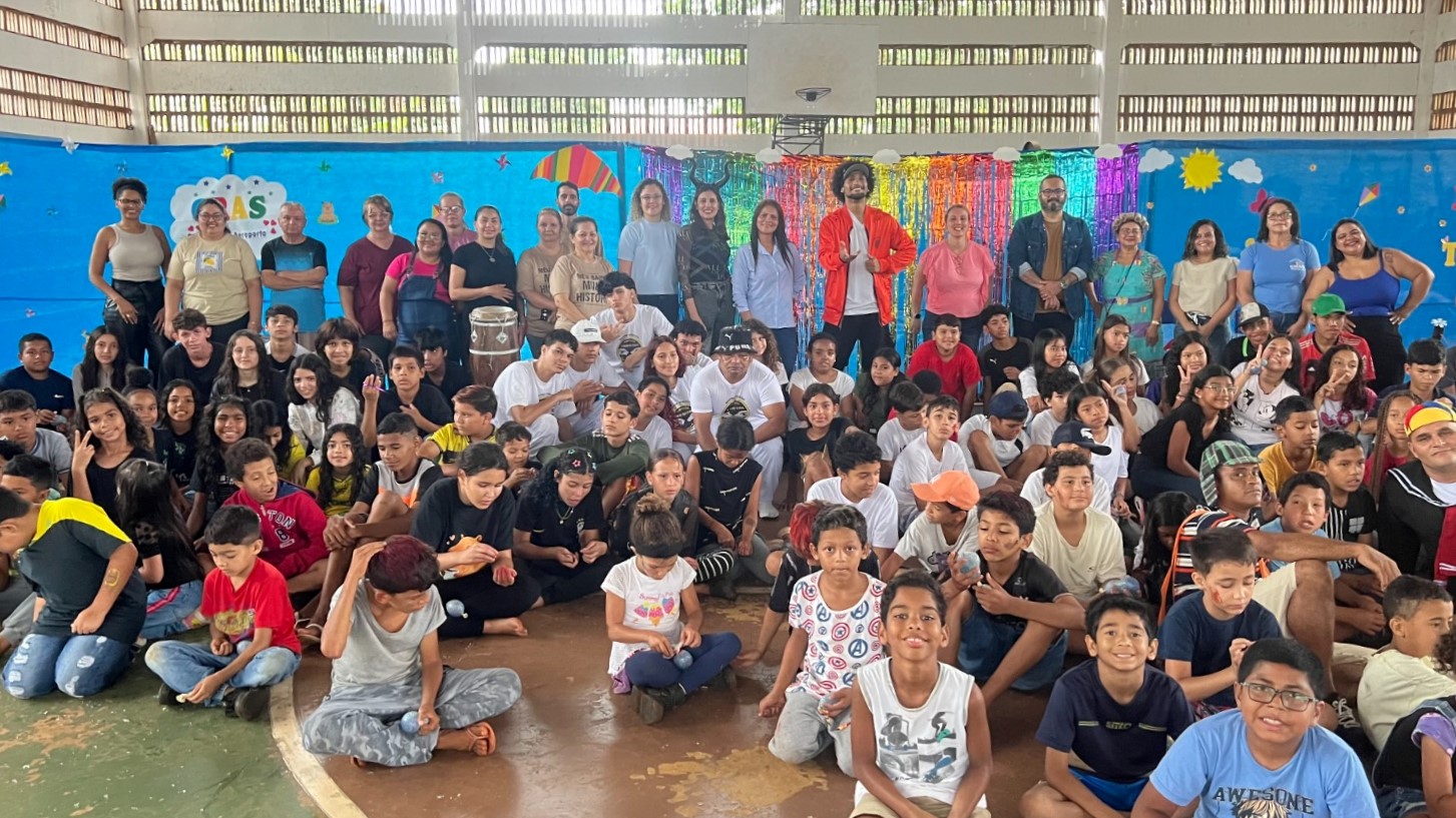 Dança, música e capoeira marcam abertura do Fest Kids