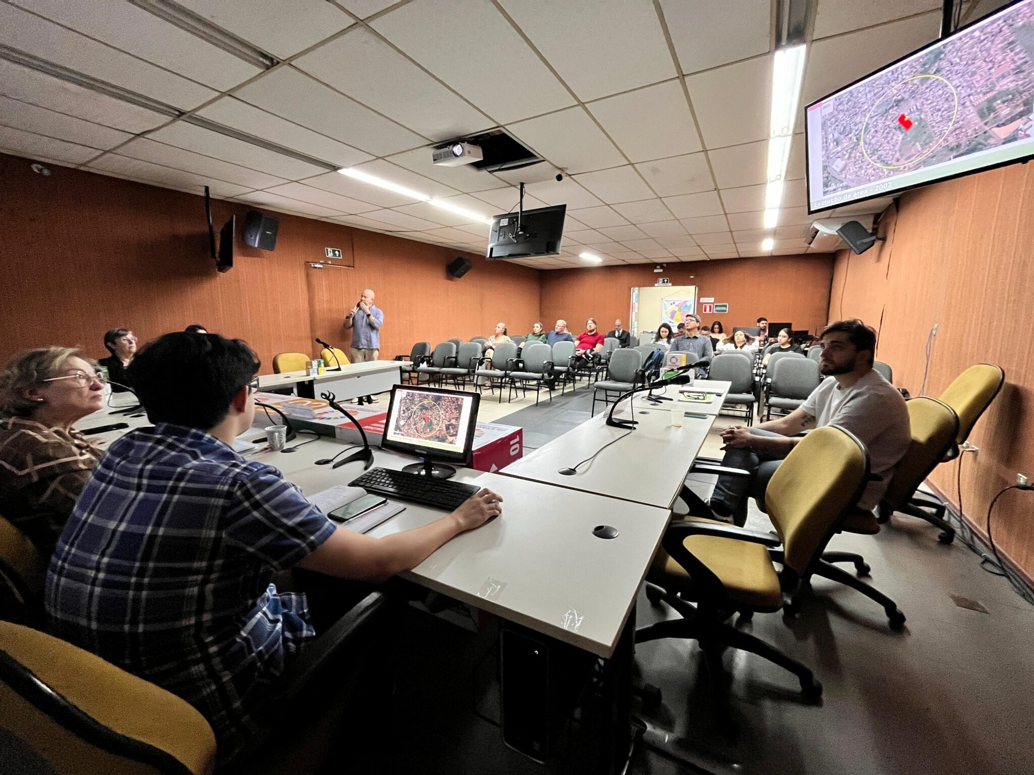Audiência debate Estudo de Vizinhança de hospital