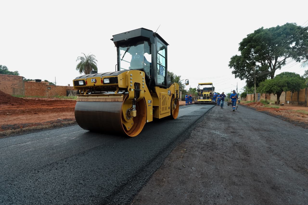 Investimentos em drenagem e pavimentação contribuem para o desenvolvimento de 29 bairros